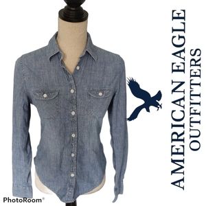 5/$25 American Eagle Blue Denim Button Down Long Sleeve Shirt Small